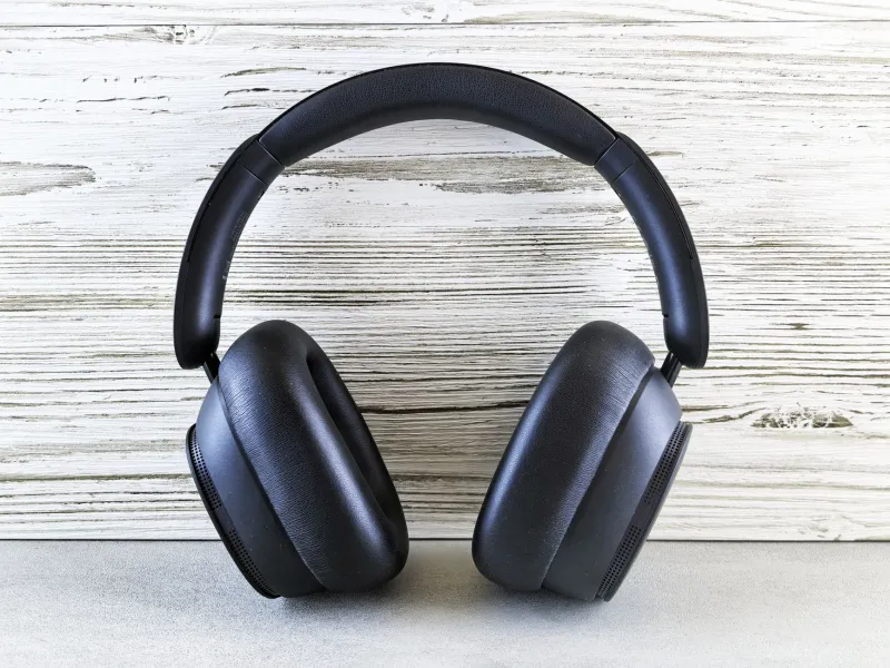 Quiet Is the New Currency: How America's Top Earners Turned Silence Into a Status Symbol
